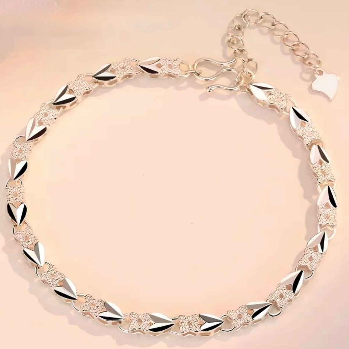 925 Floral Chain Bracelet for Women, Lightweight Adjustable Silvery Jewelry, Suitable for Daily Wear and Party, Gift Option