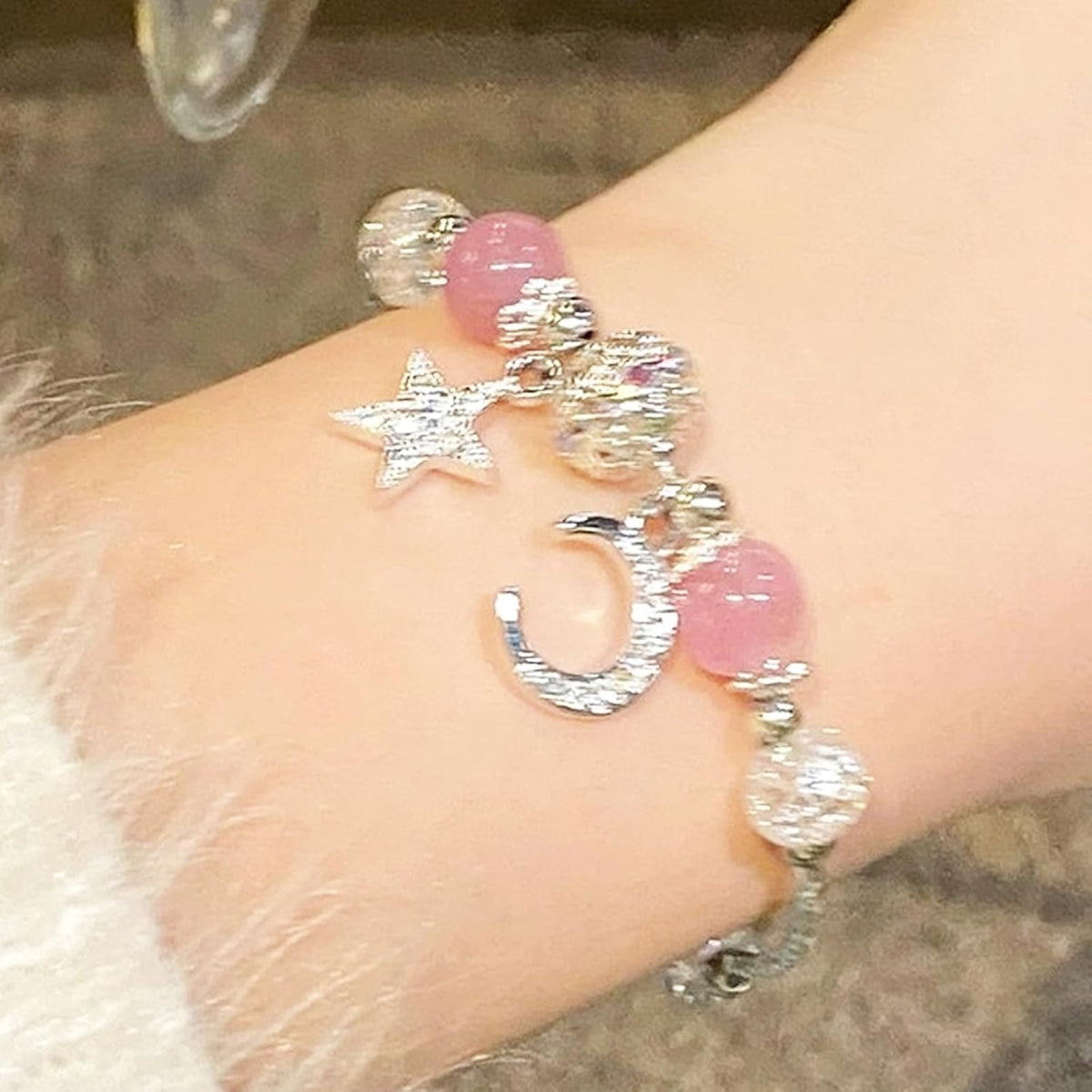 Lucky Bracelet for Women & Men, Cute Retro Synthetic Agate Beaded Jewelry, A Thoughtful Gift for Loved Ones
