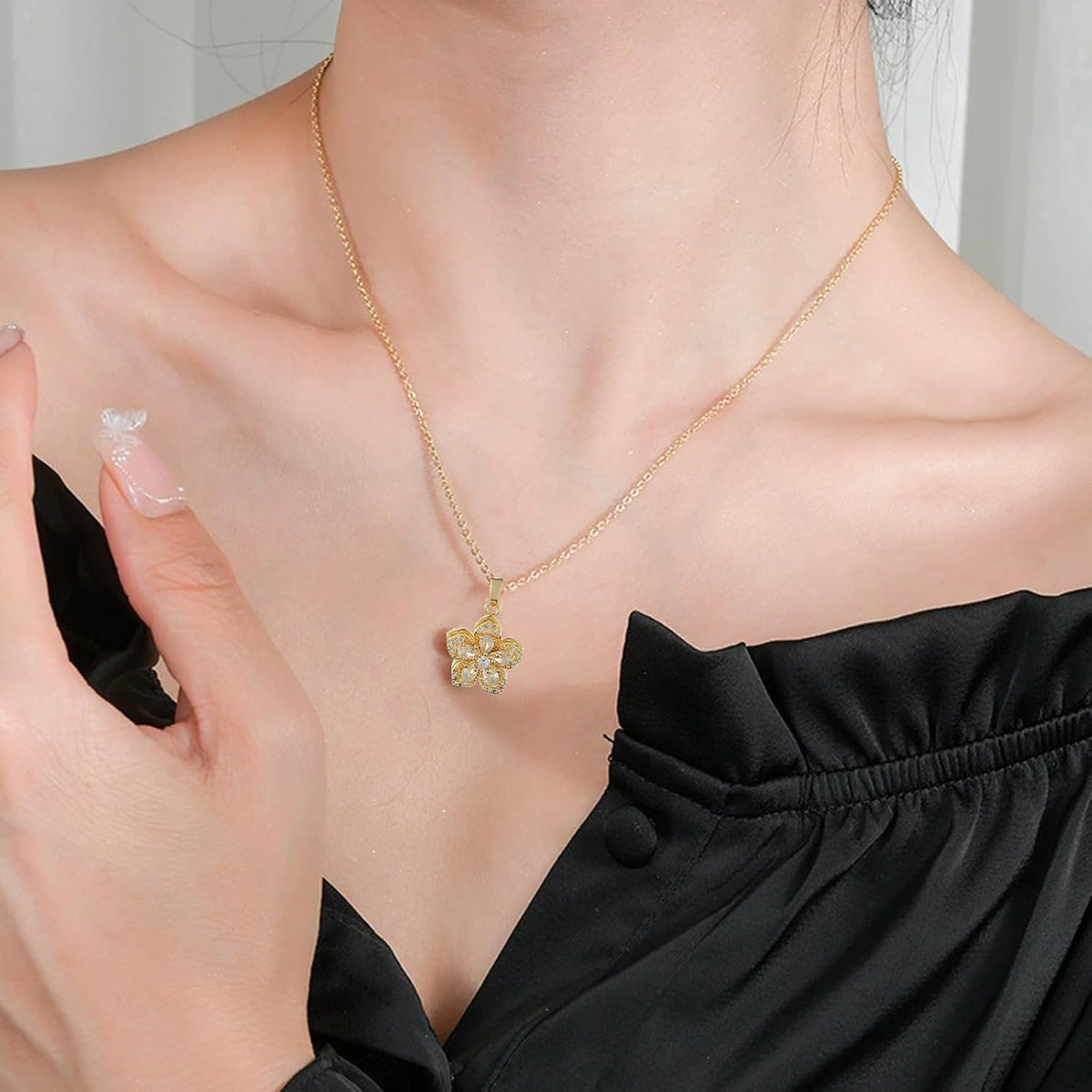 14K Gold Plated Pendant Necklace for Women - Dainty Adjustable Chain, Trendy Jewelry Gift for Family and Friends